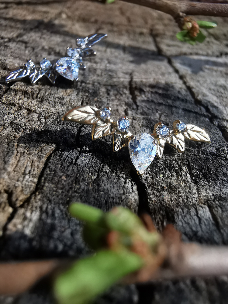 Titanium labret cluster leaves with white zircons - silver- silver